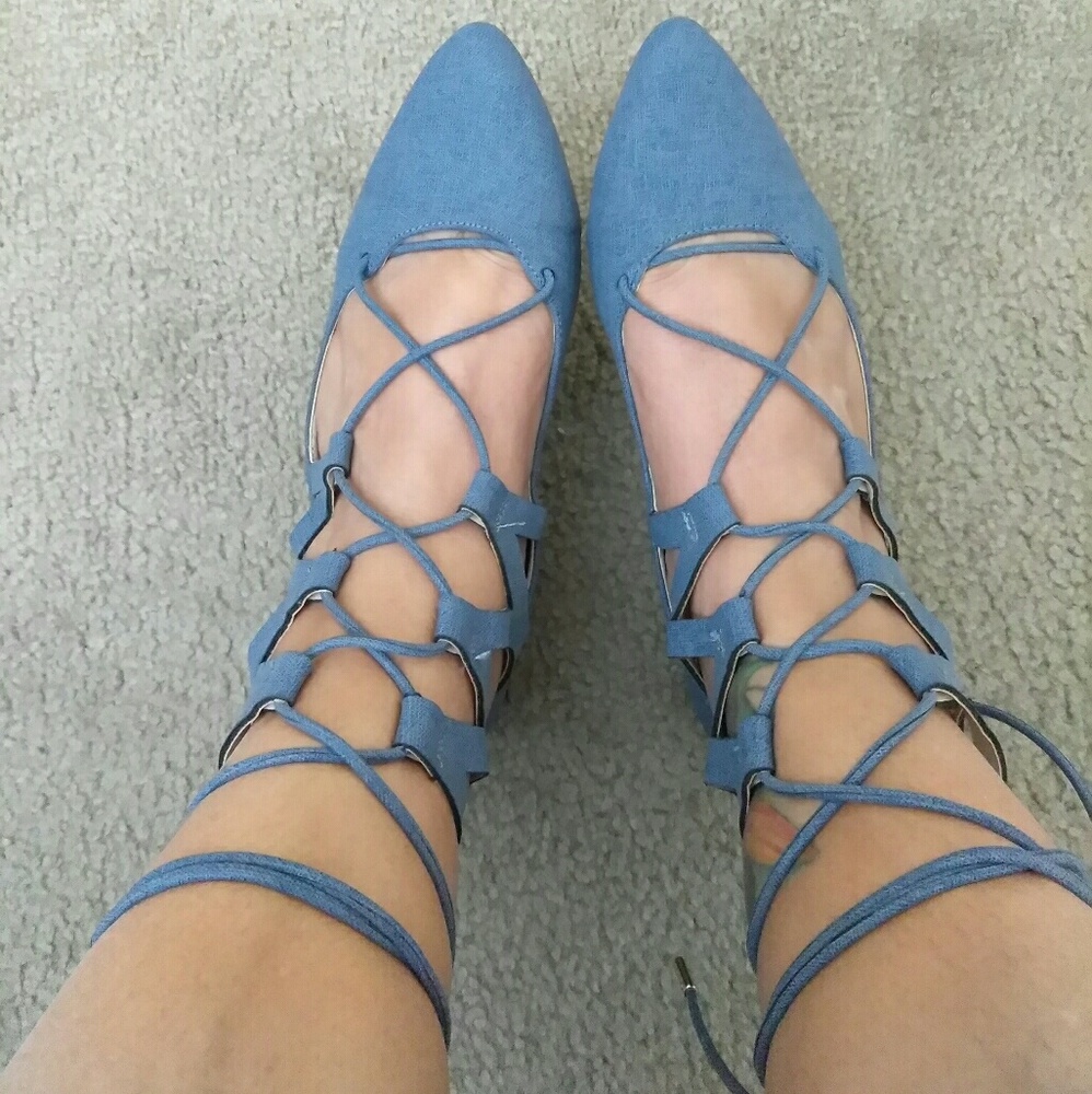 LACE UP FLATS